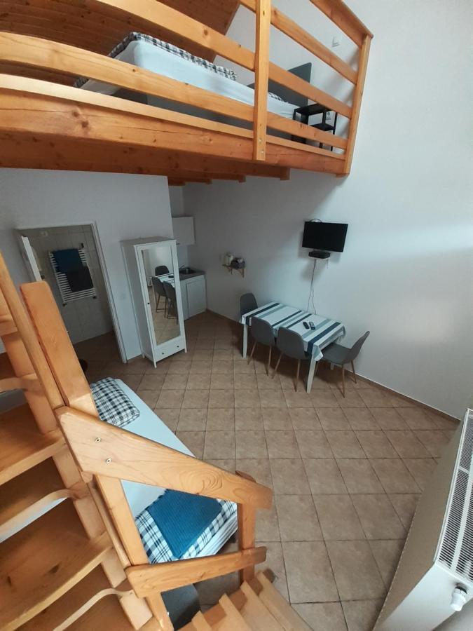 Polonia Apartman Apartamento Egerszalók Exterior foto